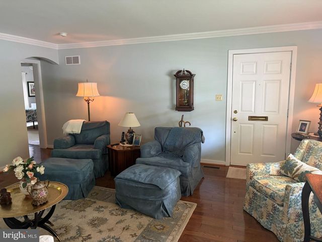 400 BAER AVE, Hanover, PA 17331