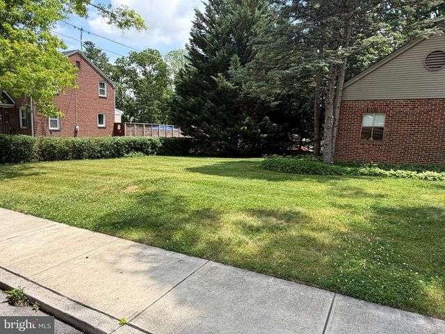 400 BAER AVE, Hanover, PA 17331