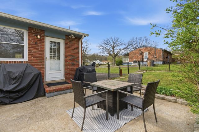 102 Monticello Ave, Goodlettsville, TN 37072