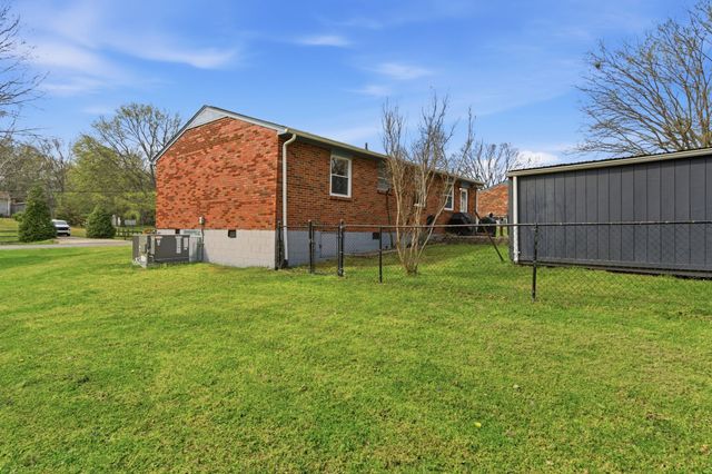 102 Monticello Ave, Goodlettsville, TN 37072