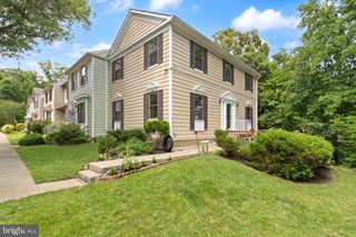 7672 SOUTHERN OAK DR, Springfield, VA 22153