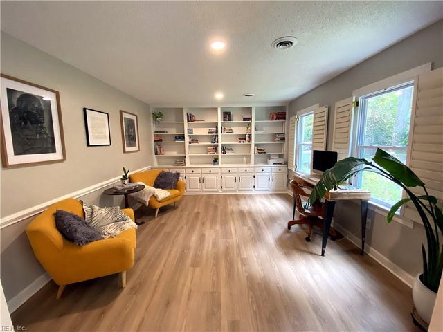 7615 Gloucester Village DR, Gloucester, VA 23061