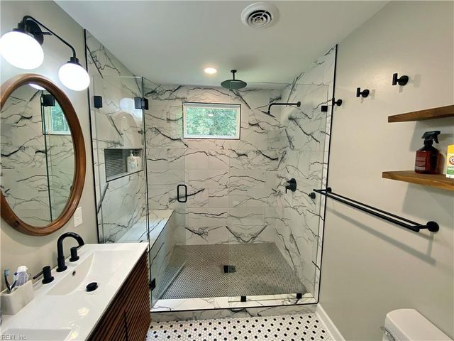 7615 Gloucester Village DR, Gloucester, VA 23061