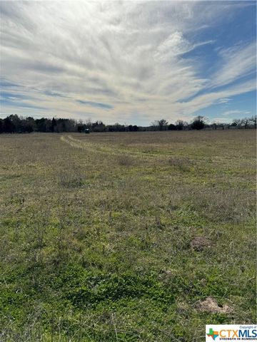 6617 Gander Slough Road, Kingsbury, TX 78638