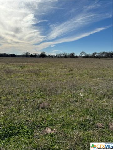 6617 Gander Slough Road, Kingsbury, TX 78638