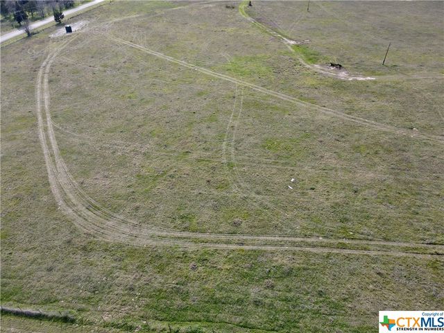 6617 Gander Slough Road, Kingsbury, TX 78638