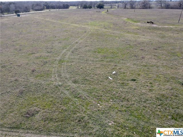 6617 Gander Slough Road, Kingsbury, TX 78638