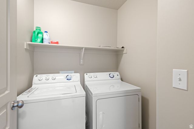 258 E TOPSPIN WAY, Lehi, UT 84043
