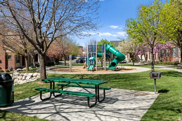 258 E TOPSPIN WAY, Lehi, UT 84043