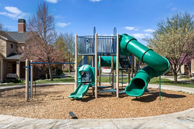 258 E TOPSPIN WAY, Lehi, UT 84043