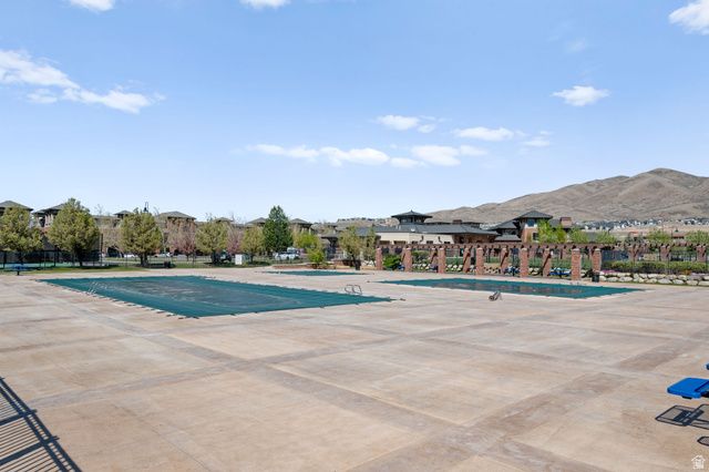 258 E TOPSPIN WAY, Lehi, UT 84043