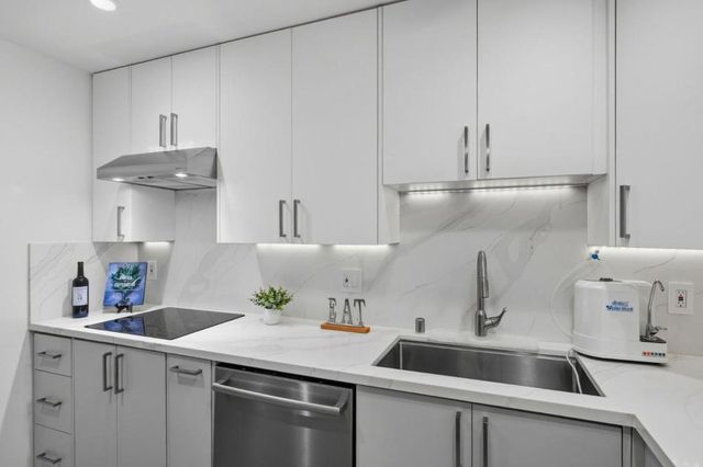 200 Elm Street 112, San Mateo, CA 94401