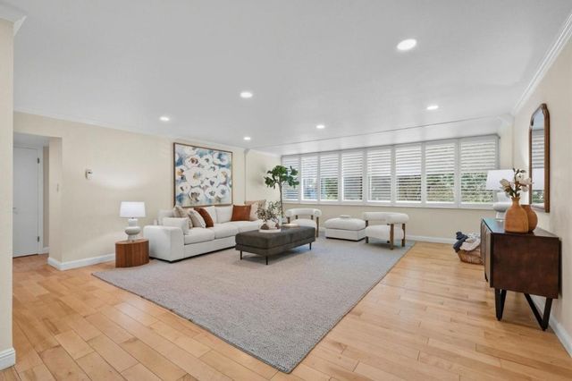 200 Elm Street 112, San Mateo, CA 94401