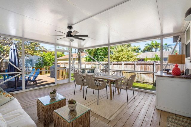 215 S Palmway, Lake Worth Beach, FL 33460