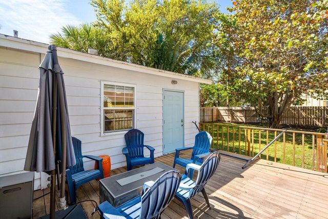 215 S Palmway, Lake Worth Beach, FL 33460