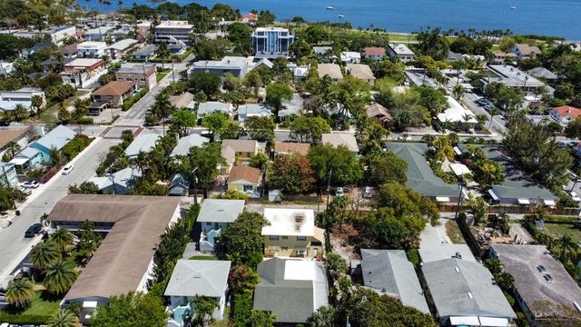 215 S Palmway, Lake Worth Beach, FL 33460