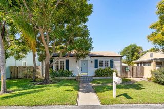 215 S Palmway, Lake Worth Beach, FL 33460