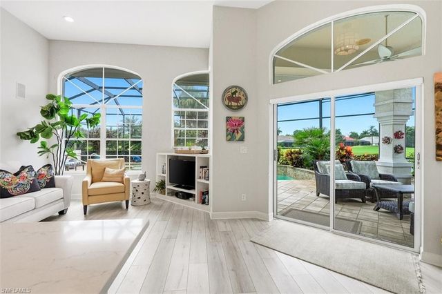 15259 Devon Green LN, Naples, FL 34110