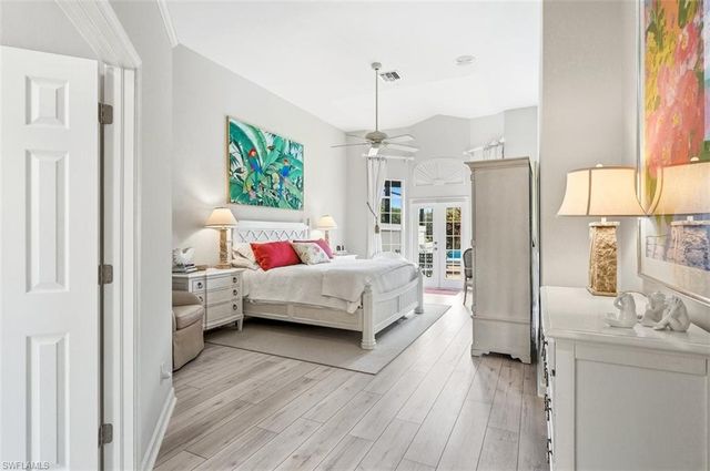 15259 Devon Green LN, Naples, FL 34110