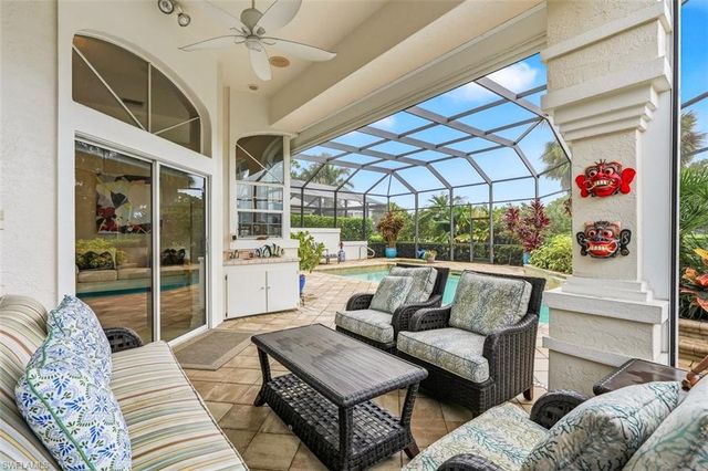 15259 Devon Green LN, Naples, FL 34110