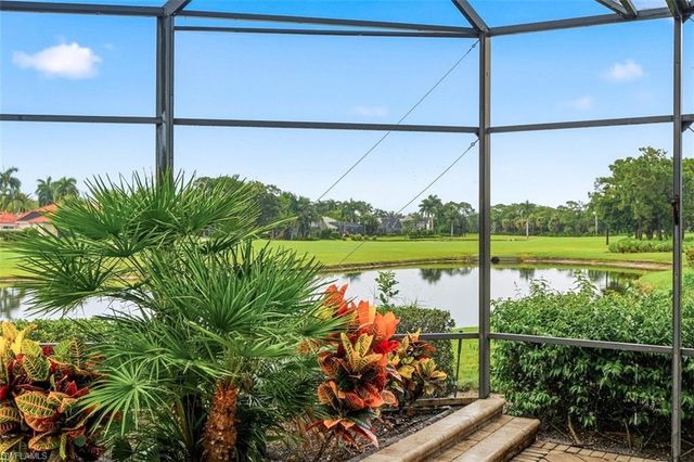 15259 Devon Green LN, Naples, FL 34110