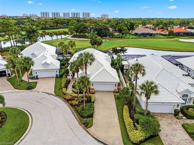 15259 Devon Green LN, Naples, FL 34110