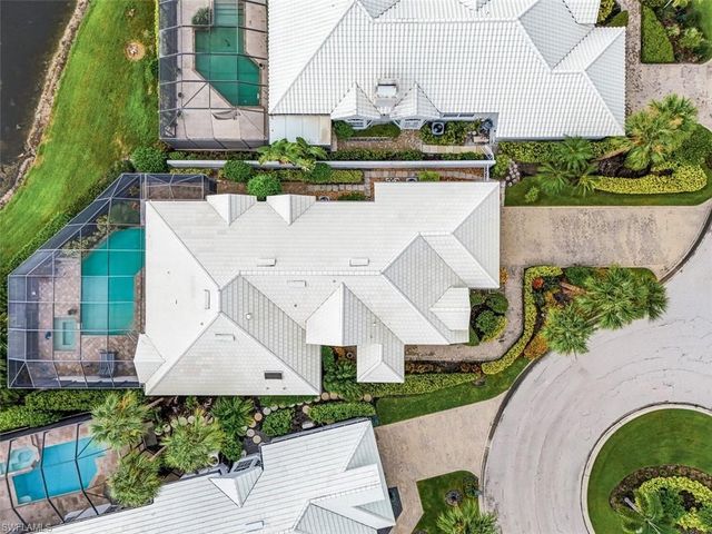 15259 Devon Green LN, Naples, FL 34110