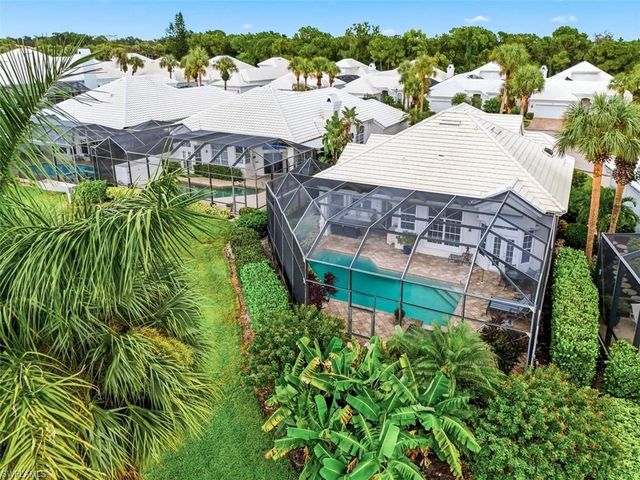 15259 Devon Green LN, Naples, FL 34110