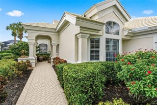 15259 Devon Green LN, Naples, FL 34110