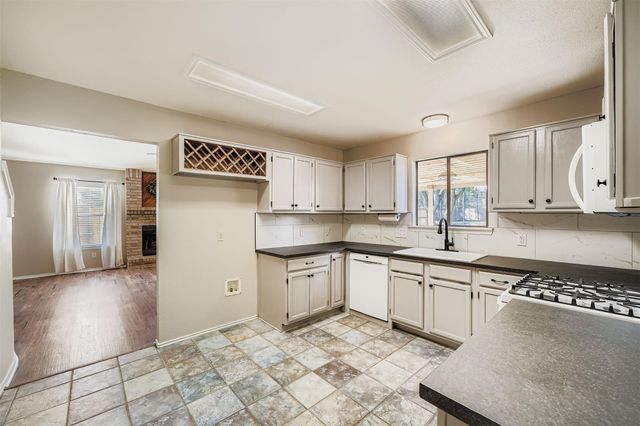 8223 Monona Ave, Austin, TX 78717