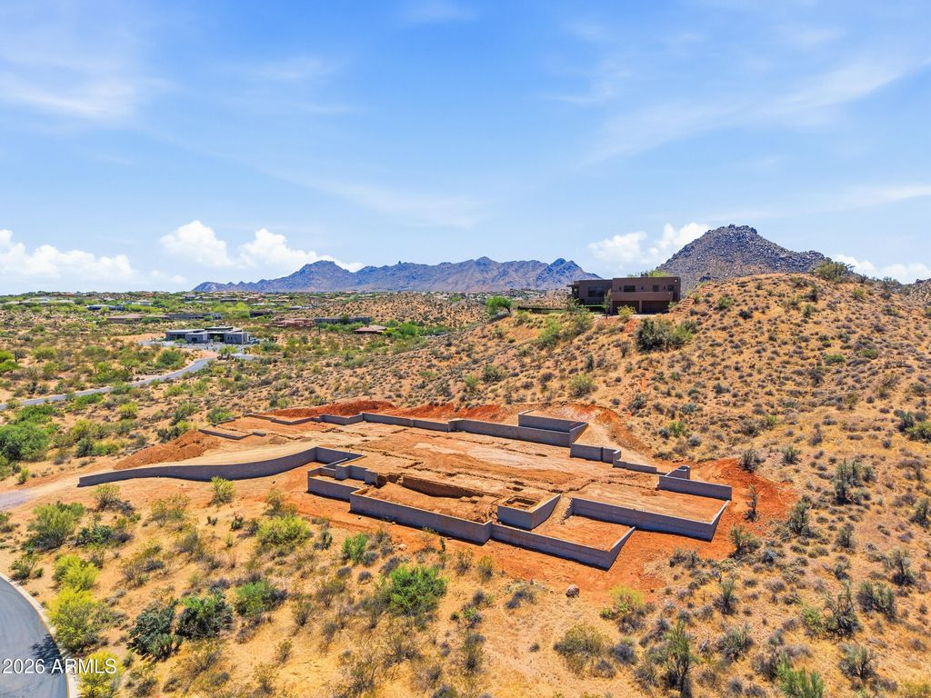 Image 3 of property listing at 27686 N 113TH Place, Scottsdale, AZ 85262