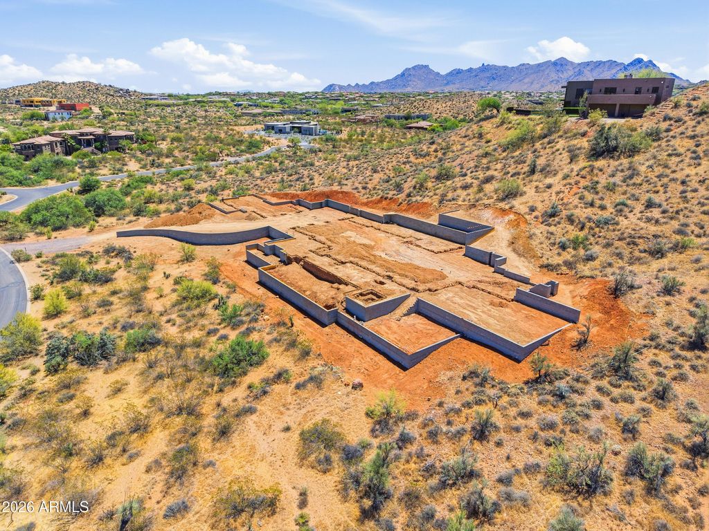 Image 8 of property listing at 27686 N 113TH Place, Scottsdale, AZ 85262