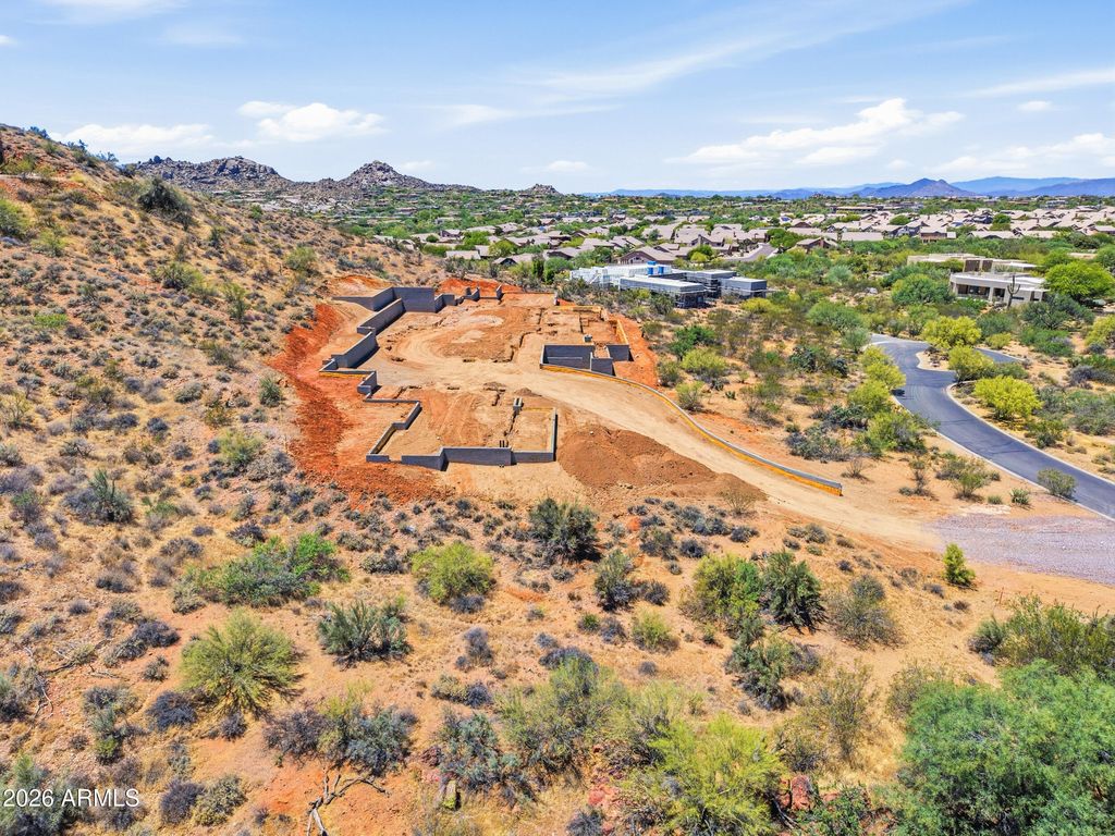 Image 9 of property listing at 27686 N 113TH Place, Scottsdale, AZ 85262