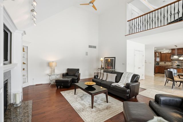 1555 Chalone Court, Crown Point, IN 46307