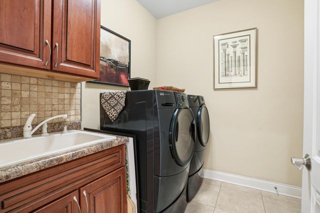 1555 Chalone Court, Crown Point, IN 46307