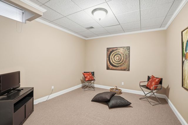 1555 Chalone Court, Crown Point, IN 46307