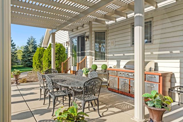 1555 Chalone Court, Crown Point, IN 46307