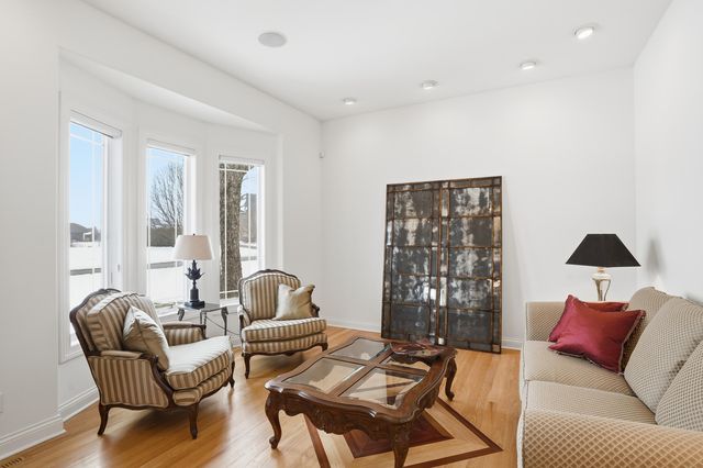 1555 Chalone Court, Crown Point, IN 46307