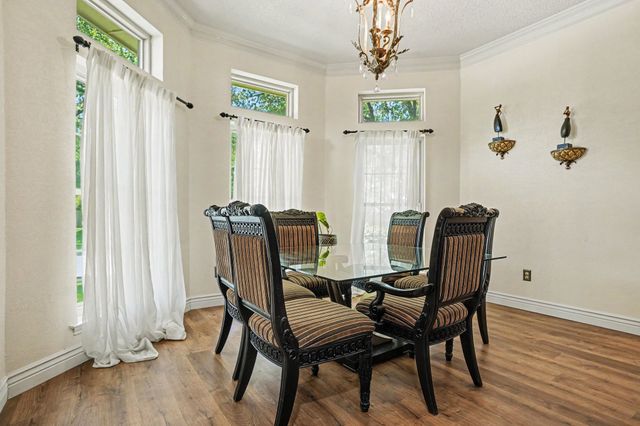 1349 Mantlebrook Drive, Desoto, TX 75115