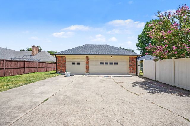 1349 Mantlebrook Drive, Desoto, TX 75115