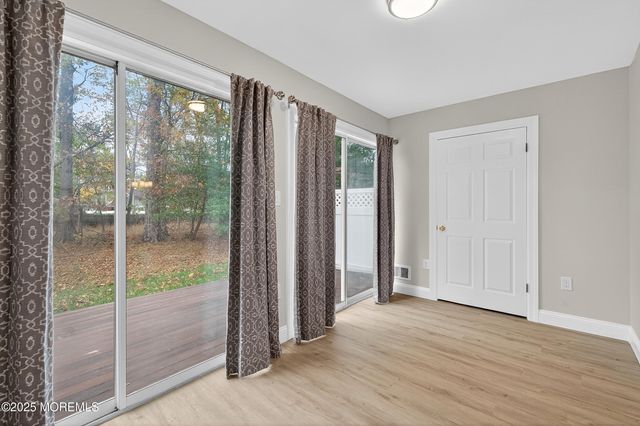 61 Albury Way, North Brunswick, NJ 08902