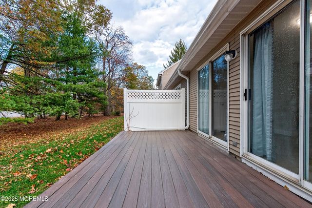 61 Albury Way, North Brunswick, NJ 08902