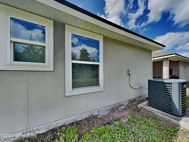 7057 CAMFIELD LANDING Drive, Jacksonville, FL 32222