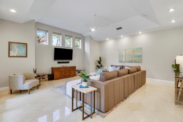 18512 SE Old Trail Drive E, Jupiter, FL 33478