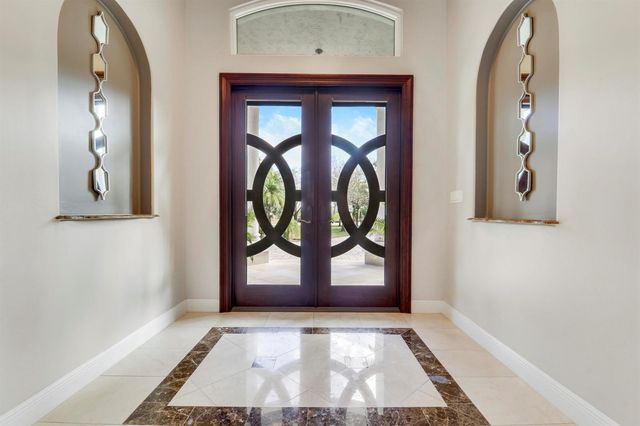 18512 SE Old Trail Drive E, Jupiter, FL 33478