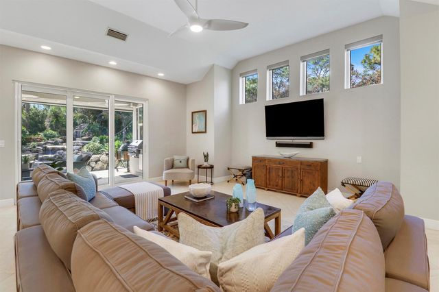 18512 SE Old Trail Drive E, Jupiter, FL 33478