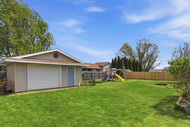 3303 Tennyson Drive, Janesville, WI 53548