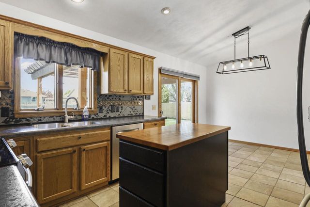 3303 Tennyson Drive, Janesville, WI 53548