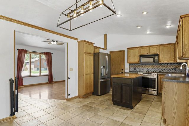 3303 Tennyson Drive, Janesville, WI 53548