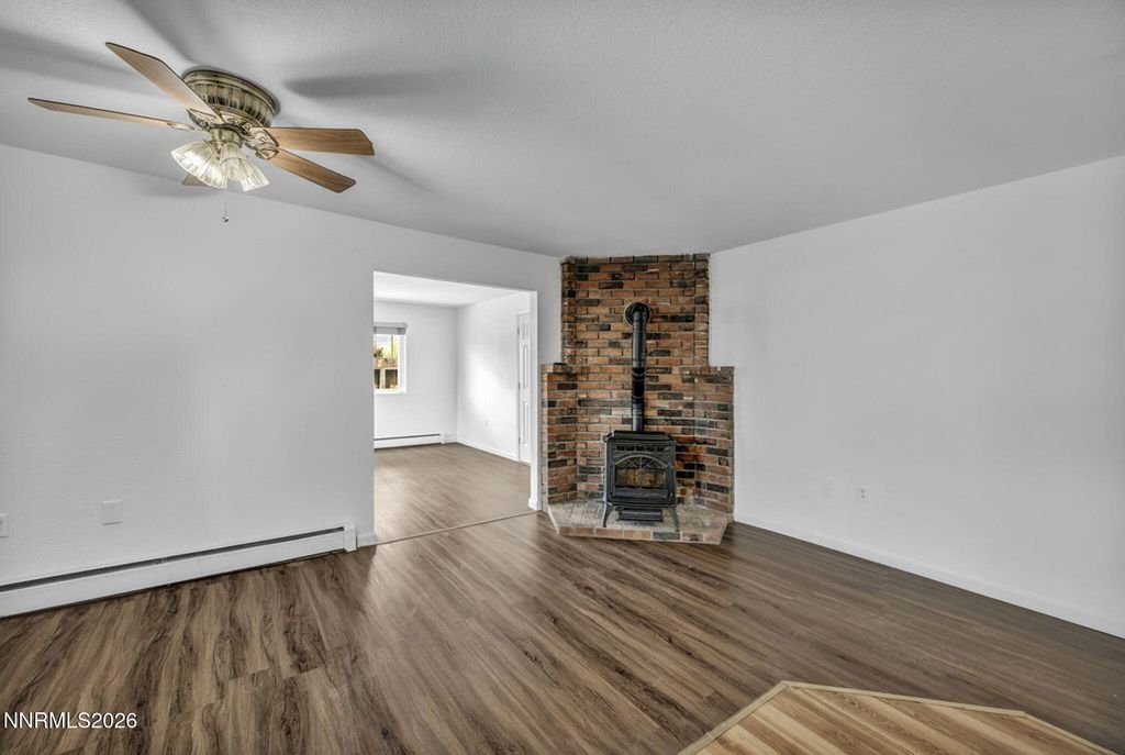 Image 7 of property listing at 4591 E Nye Lane, Carson City, NV 89706